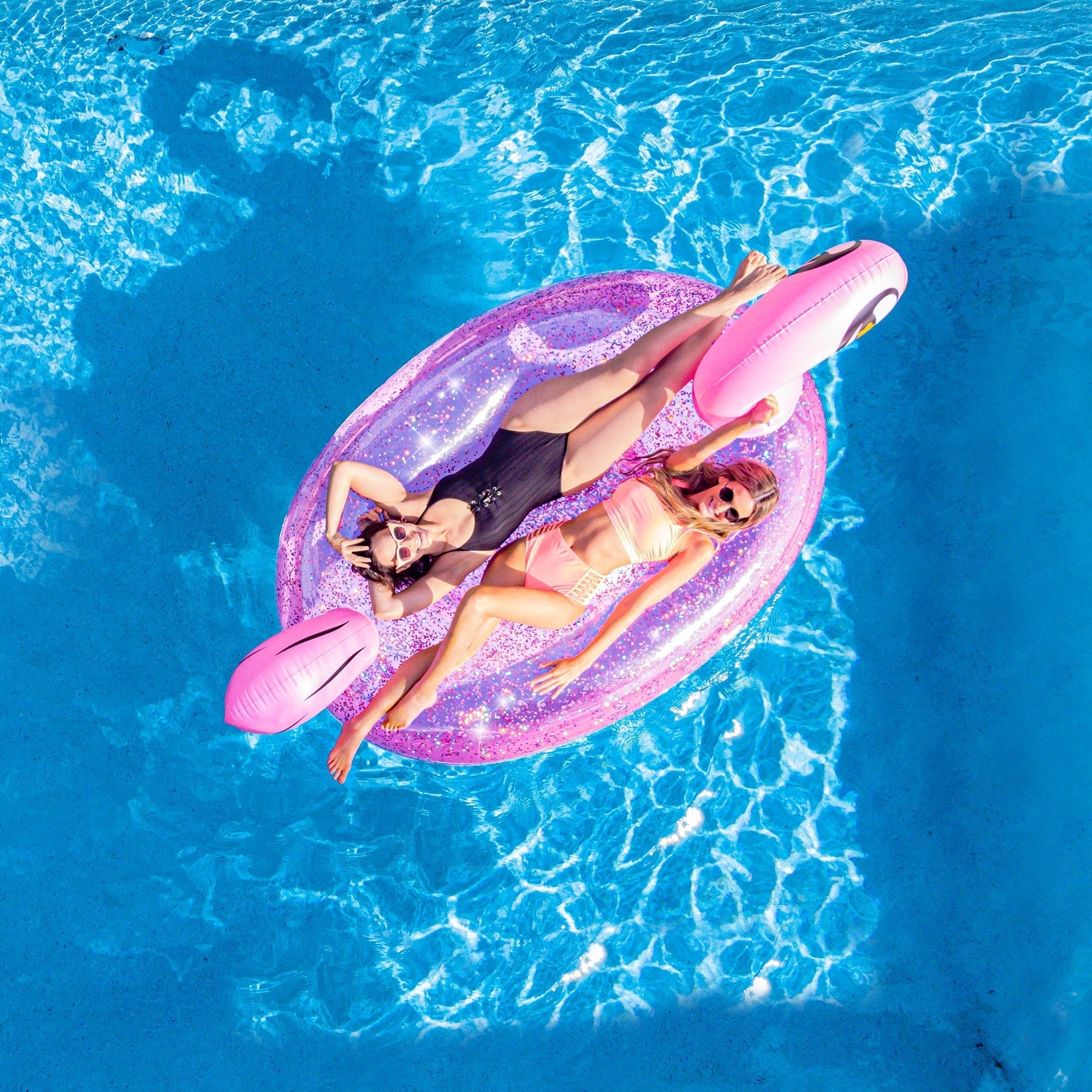 Boia Inflável Flamingo Gigante com Glitter Holográfico – PoolCandy