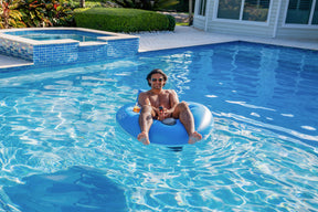 Tube Runner Pro 2.0 – Boia Motorizada 12V com Direção 360° | PoolCandy